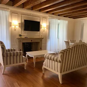  Apartamento Cavour44 - Palazzo Canossa Italia